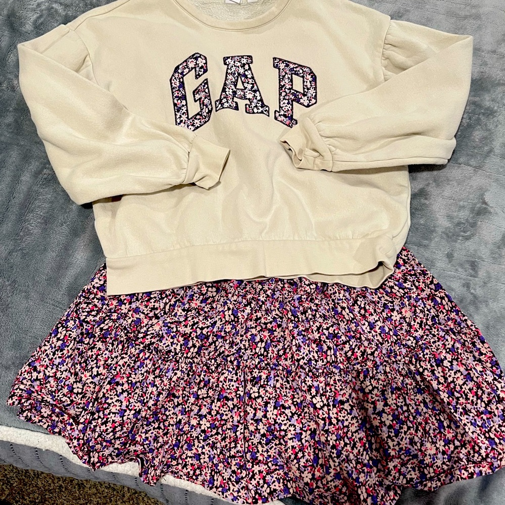 Gap Kids sweatshirt skirt set size 10 girls